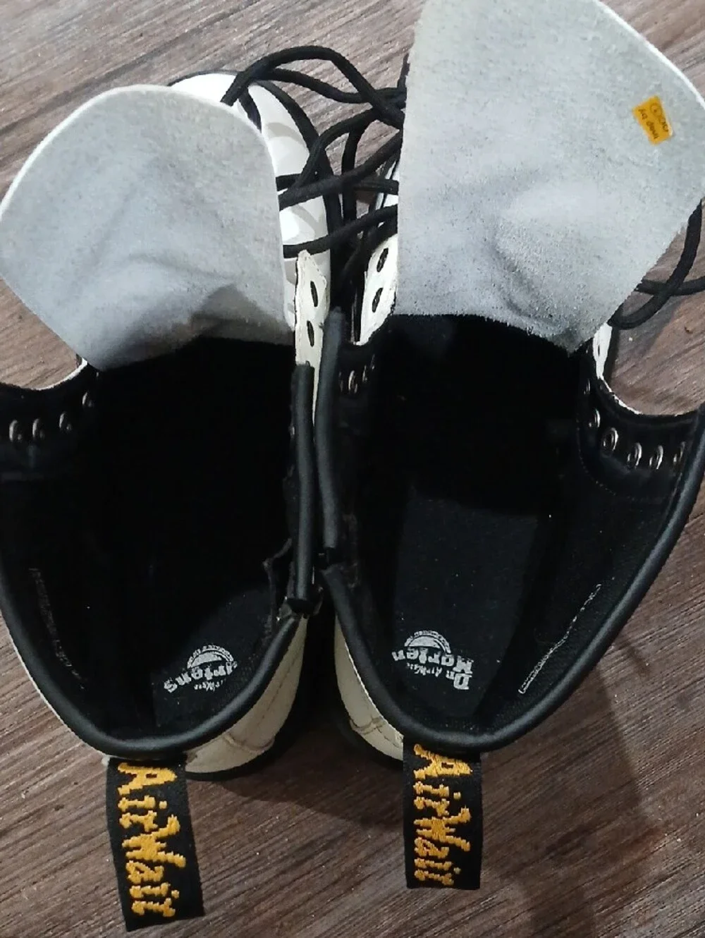 White Leather Lace-Up Men’s Boots